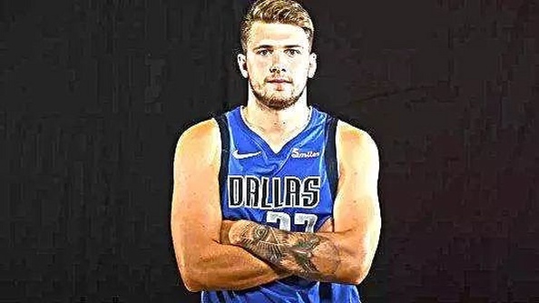 马卡：特尔施特根参加巴萨今日合练，有望复出入选欧冠大名单（马卡报：特尔施特根今日随巴萨合练，或复出进入欧冠名单）