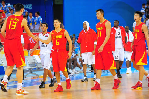 巴黎圣日耳曼梅西助攻内马尔进球（梅西送助攻，内马尔为巴黎圣日耳曼建功）