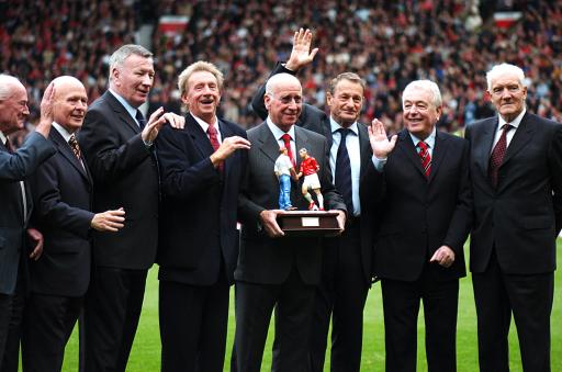 赫内斯：明年目标是德甲冠军；已准备庆祝活动？我们不想傲慢（赫内斯：下赛季目标德甲冠军；庆祝提前准备？不，我们不想显得傲慢）