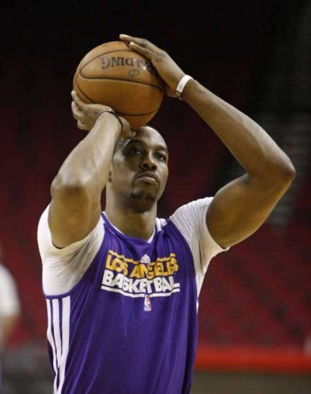 中国U17vs文莱U17：邝兆镭、万项首发，何思凡、金昱成出战（中国U17对阵文莱U17：邝兆镭、万项首发，何思凡、金昱成登场）