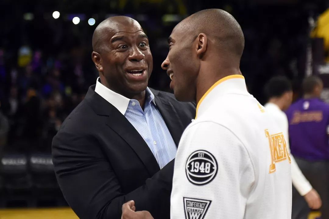 “小雪”节气将至，长春亚泰基地为天然草加盖第二层“棉被”（小雪将至，长春亚泰基地给天然草再添一层“棉被”）