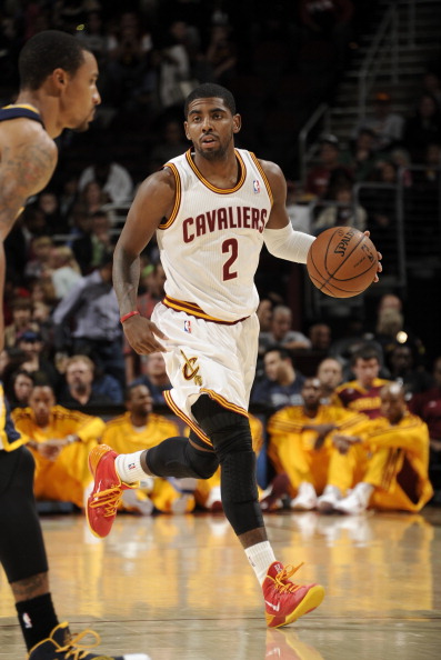 拼！本赛季抢回球权的次数：哈特29次领跑，VJ排名第二（本季夺回球权次数榜：哈特以29次居首，VJ位列第二）