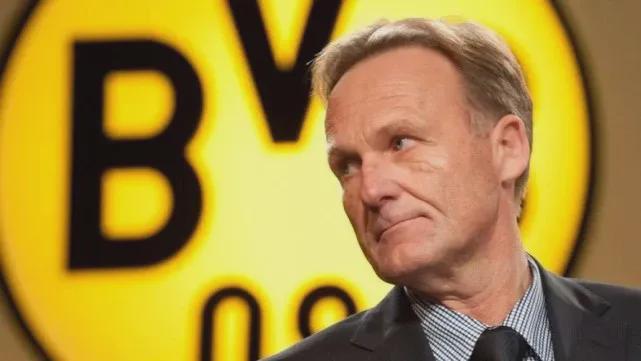 英媒：热刺领跑伊万-托尼的转会，球员愿意降低一半的薪水（英媒：热刺在伊万托尼转会争夺中占优，球员愿将薪资减半）